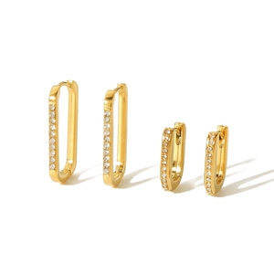 Boucles d'oreilles créoles géométriques en acier doré 18K avec zircons brillants