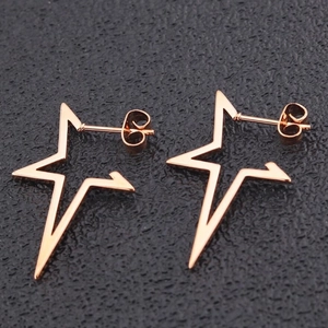 Fashionable rose gold hollow star stud earrings with a minimalist geometric design