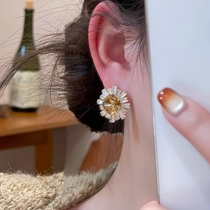French vintage champagne gold sunflower stud earring with sparkling zircon crystals