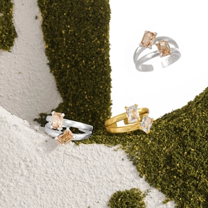 Elegant S925 sterling silver hollowed double layer ring with cubic zirconia on natural stone