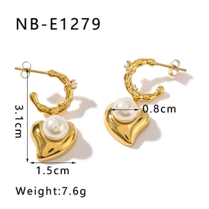 Detailed size specifications for gold C-hoop earrings with pearl heart pendants