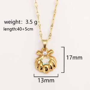 Detailed view of starfish shell pendant with pearl 3.5g weight and 40cm chain specs