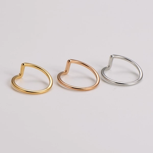 Minimalist V-shaped stainless steel wave rings in gold, rose gold, and silver finish