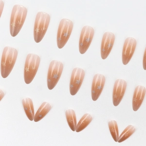 Mandel-Kunstnägel mit braunem Farbverlauf und weißen Sternmustern, 24-teiliges Set