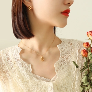 Minimalist 18k gold plated titanium steel necklace and stud earrings set for women