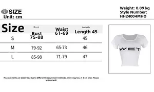 Detaillierte Größentabelle mit Maßen in cm für das schmal geschnittene Crop-Print-T-Shirt