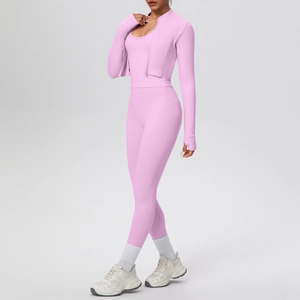 Set yoga rosa 3 pezzi con giacca con zip, canotta sportiva e leggings a vita alta