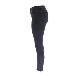 Vue latérale du jean en denim noir taille basse coupe slim sur mannequin invisible