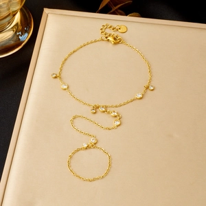 Chaîne De Main Plaqué Or Acier Inoxydable Bague Bracelet Intégré Avec Zirconia Bijoux Minimalistes Pour Femmes