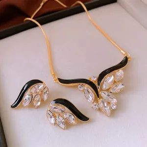 Vintage Luxury Enamel Rhinestone Wing Flower Necklace And Earrings For Women Elegant Fashion Daily Wear Accessories