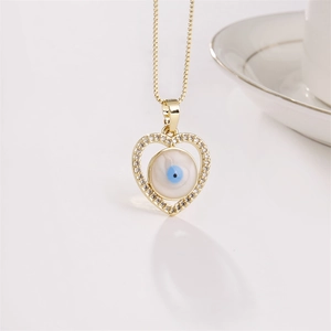 Goldene Herz-Halskette mit kristallbesetztem Evil Eye Anhänger an einer Box-Kette