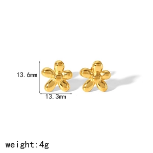 Polished 18k gold plated flower stud earrings measuring 13.6mm by 13.3mm at 4g weight