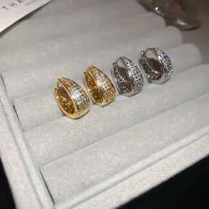 U-Shaped Huggie Hoop Earrings Micro Pave Zircon Copper Exquisite Simple Versatile High-End Fashion Accessory For Women