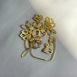 Decorazione per torta viso di donna in acrilico oro arte astratta minimalista con fiori