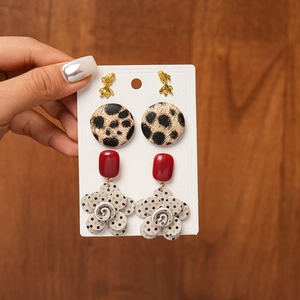 Handheld card with 6-piece resin earrings set featuring leopard print and floral patterns