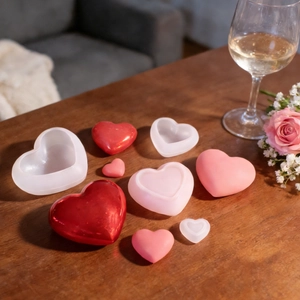 Heart shaped silicone molds for DIY scented candles and resin crafts in various sizes