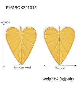 Detailed view of heart-shaped leaf earrings in gold stainless steel with size dimensions