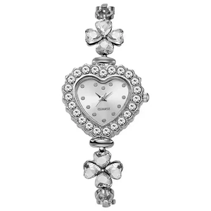Vintage style silver heart-shaped quartz watch with rhinestones and adjustable strap