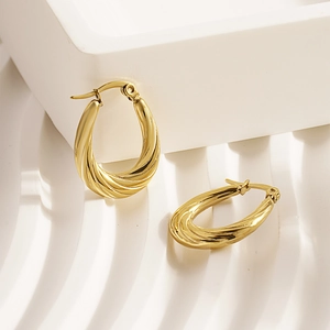 U-shaped twisted chunky hoop earrings in 18K gold-plated stainless steel for women