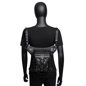 Detail showing the adjustable straps and metallic chains of the black skull waist bag