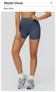 Detailansicht der dunkelblauen Yoga-Shorts mit hoher Taille und V-förmiger Naht am Rücken