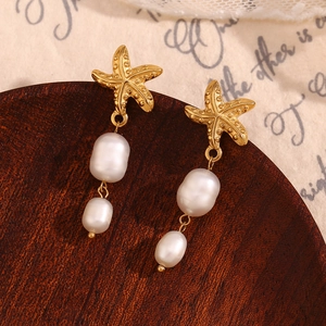 Retro 18K gold plated stainless steel starfish earrings with dangling white pearls