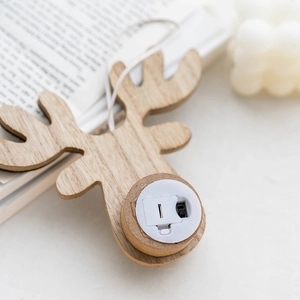 Vintage wooden reindeer LED ornament with battery compartment for Christmas tree decor