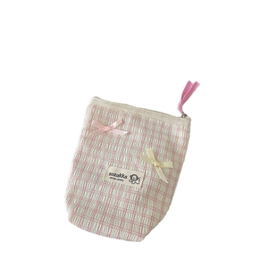 Pink checkered quilted makeup bag with bow decoration and large storage capacity