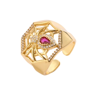 Anello ragno gotico placcato oro con pietra rossa a goccia e dettagli in zirconi