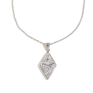 Collana in acciaio inossidabile argento con ciondolo a rombo e incisione sole, luna e monti