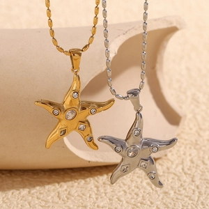 Starfish pendant necklace in 18K gold and silver plating with cubic zirconia stones