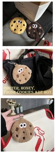 Détails de pochettes cookies en peluche avec expressions rigolotes et crochets en métal