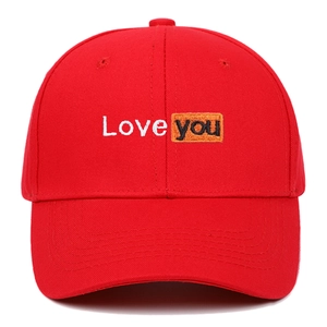 Casquette de baseball en coton rouge avec broderie Love you et sangle ajustable