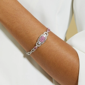 Detailed view of S925 silver bracelet featuring a pink radiant cut carbon diamond