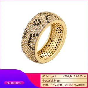 Luxurious wide leopard print ring in gold brass with micro-set black and white zircons