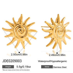 Détails de boucles d'oreilles soleil plaquées or 18 carats avec diamètre 2,5cm et poids 5,5g