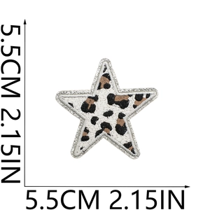 Detail view of 5.5cm leopard print star patch with silver glitter border and dimensions