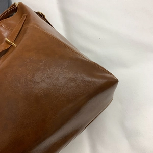 Large capacity vintage caramel oil wax leather tote bag with fine stitching details