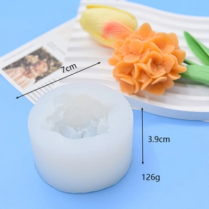 Silicone carnation flower mold for candles, dimensions 7cm diameter and 3.9cm height
