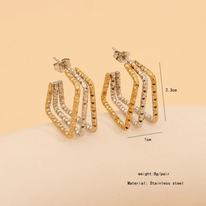 Macro shot of two-tone stainless steel geometric earrings with 2.3cm height dimension