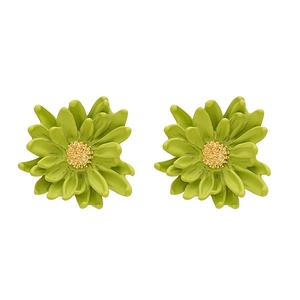 Fresh green and gold layered flower stud earrings with a minimalist floral design
