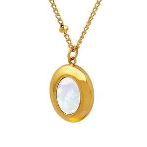 Collar de acero inoxidable chapado en oro con colgante ovalado de nácar para mujer