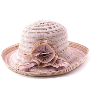 Chapeau de soleil en paille à large bord pour femme avec rayures roses et détail de nœud