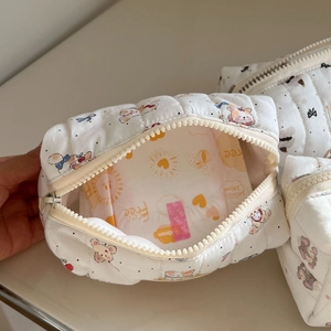 Quilted cotton bag interior showing storage space for 240mm sanitary napkins