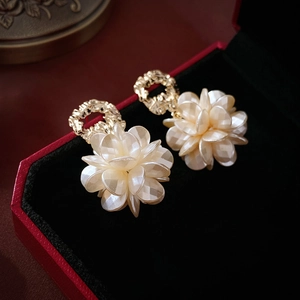 French vintage acrylic flower drop earrings with golden textured metal rings