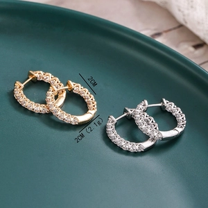Elegant zircon hoop earrings in gold and silver finish, 2cm diameter daily jewelry