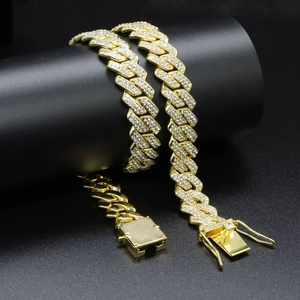 Iced Out Cuban Link Chain Necklace Zinc Alloy Rhinestone Pave Hip Hop Style Jewelry For Men And Women