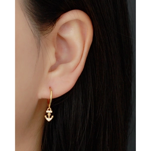Luxury S925 sterling silver anchor earrings in gold finish with sparkling crystals