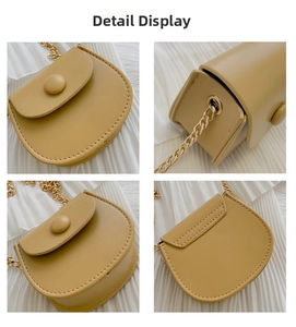 Vues détaillées du mini sac selle jaune gingembre avec chaîne dorée et cuir texturé