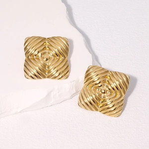 Boucles d'oreilles carrées classiques en acier inoxydable doré 18k à texture géométrique